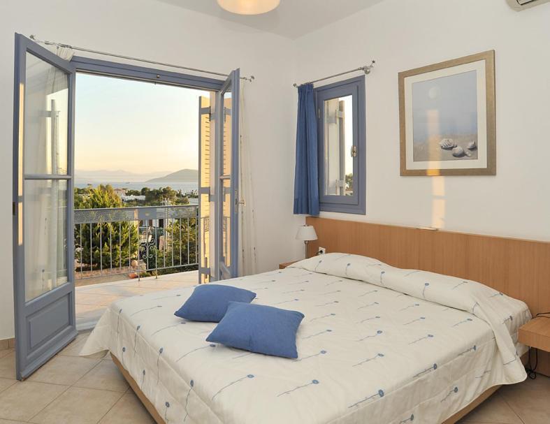 Fistikies Holiday Apartments Aegina Bilik gambar